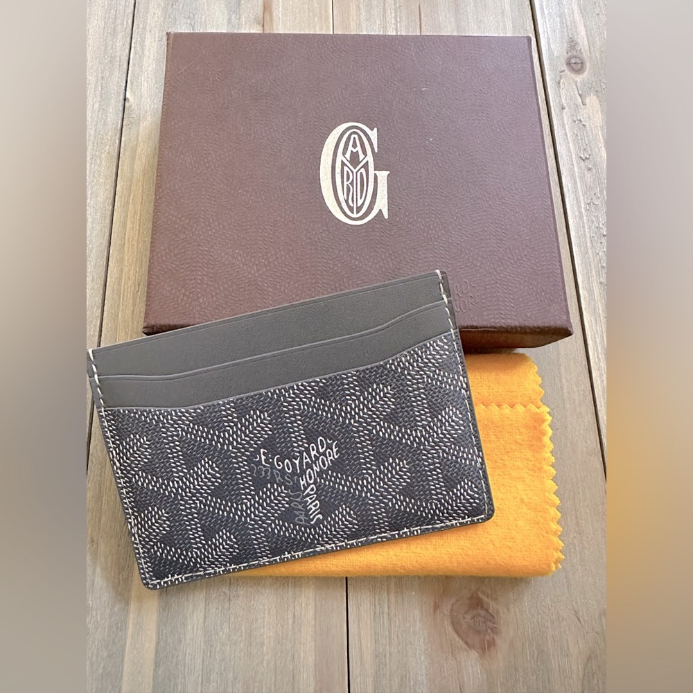 Goyard card holder grey